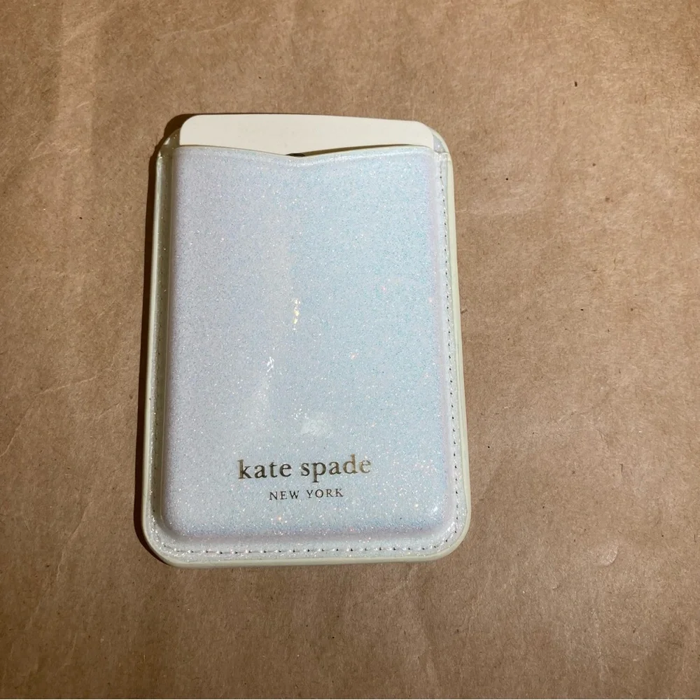 Kate spade magnetic cardholder
